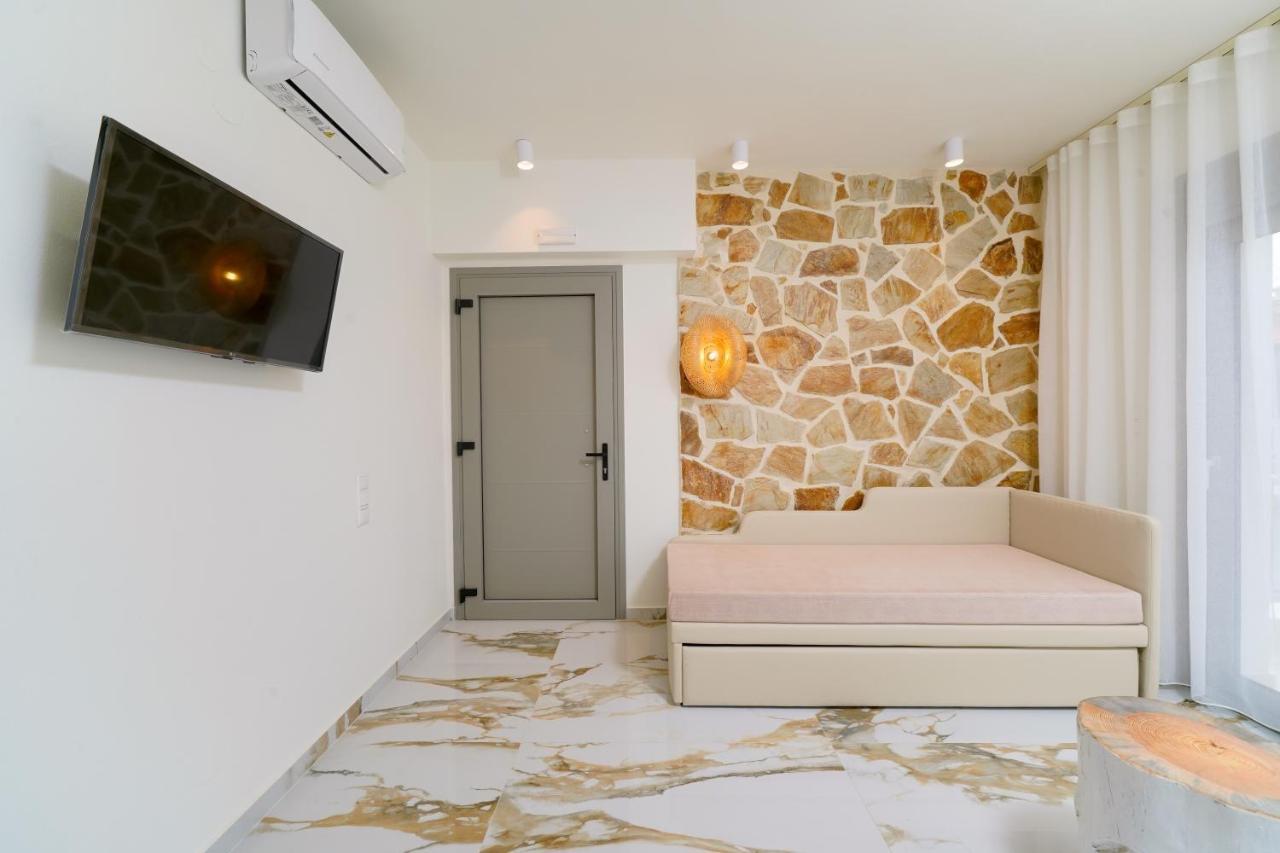 Athina Palace Luxurious Appartments بوتوس المظهر الخارجي الصورة