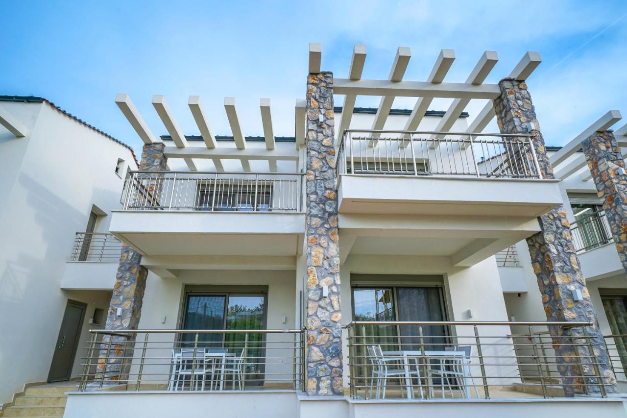 Athina Palace Luxurious Appartments بوتوس المظهر الخارجي الصورة